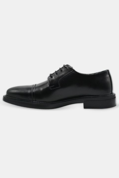 Shoes Classic Black - Image 3