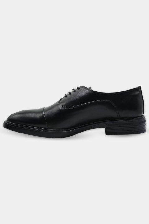 Shoes Classic Black - Image 3